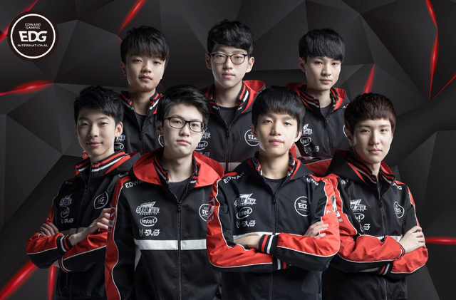 的波光粼粼 的波光粼粼